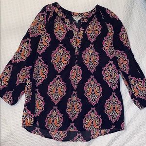 crown and ivy navy patterned top!